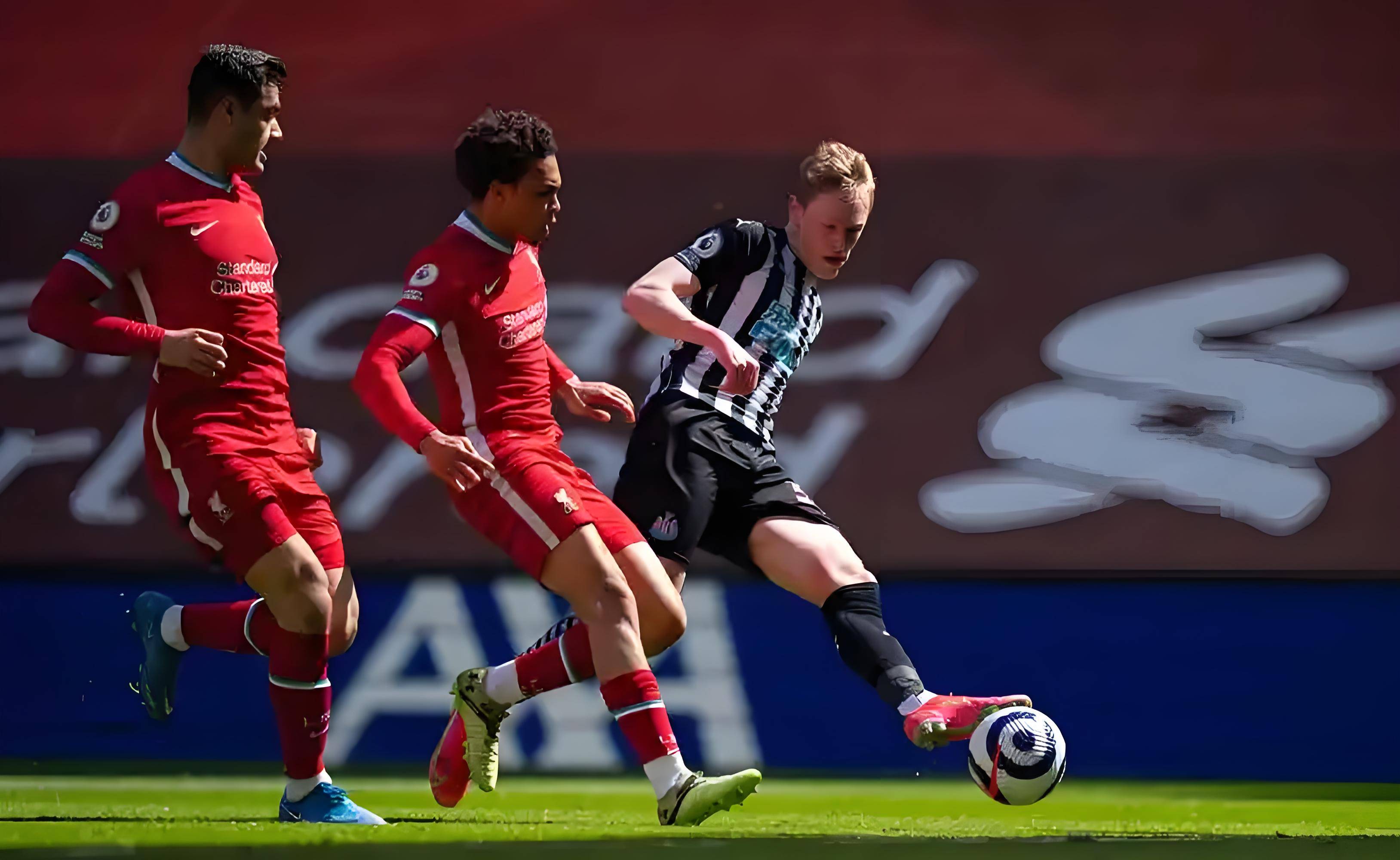 九游娱乐-包含Rookie在日本队比赛中连败梅西与90激战FPX分钟，连对手都承认：集结日波尔图调整名单以备亚冠的词条