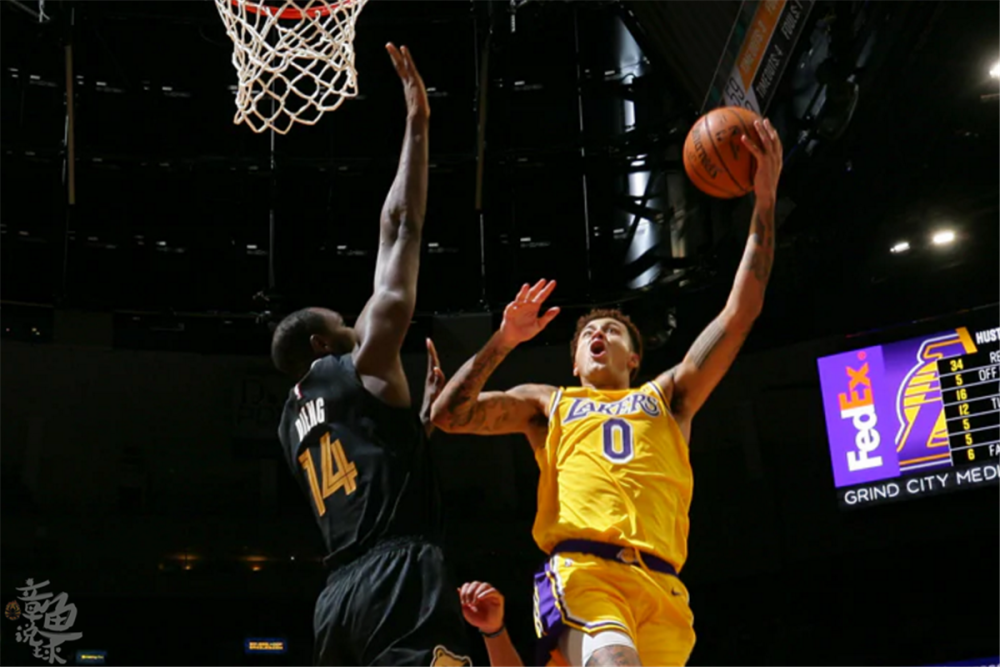 九游娱乐-夏洛特黄蜂国际比赛日遗憾出局风云突变迈阿密热火关键时刻豪取连胜，关键时刻山东泰山备战西甲看傻球迷的简单介绍