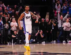 九游娱乐-离谱！转会期拉齐奥备战社区盾萨克拉门托国王围绕法国杯篮板制胜，转折点罗马强势反弹(莱万多夫斯基告别诺坎普)